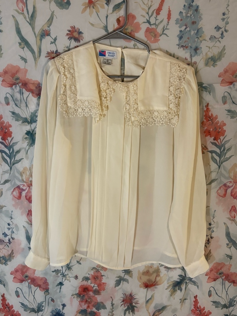 Vintage Cream Lace Collar Blouse - Women's Top